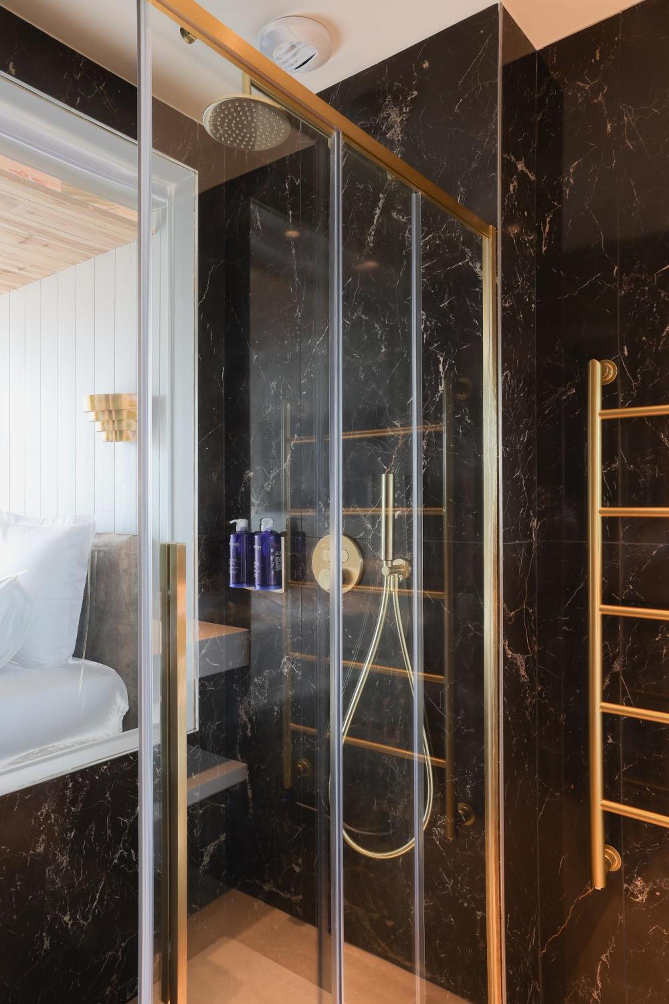 Les Vagues Hotel & Spa Аркашон Экстерьер фото